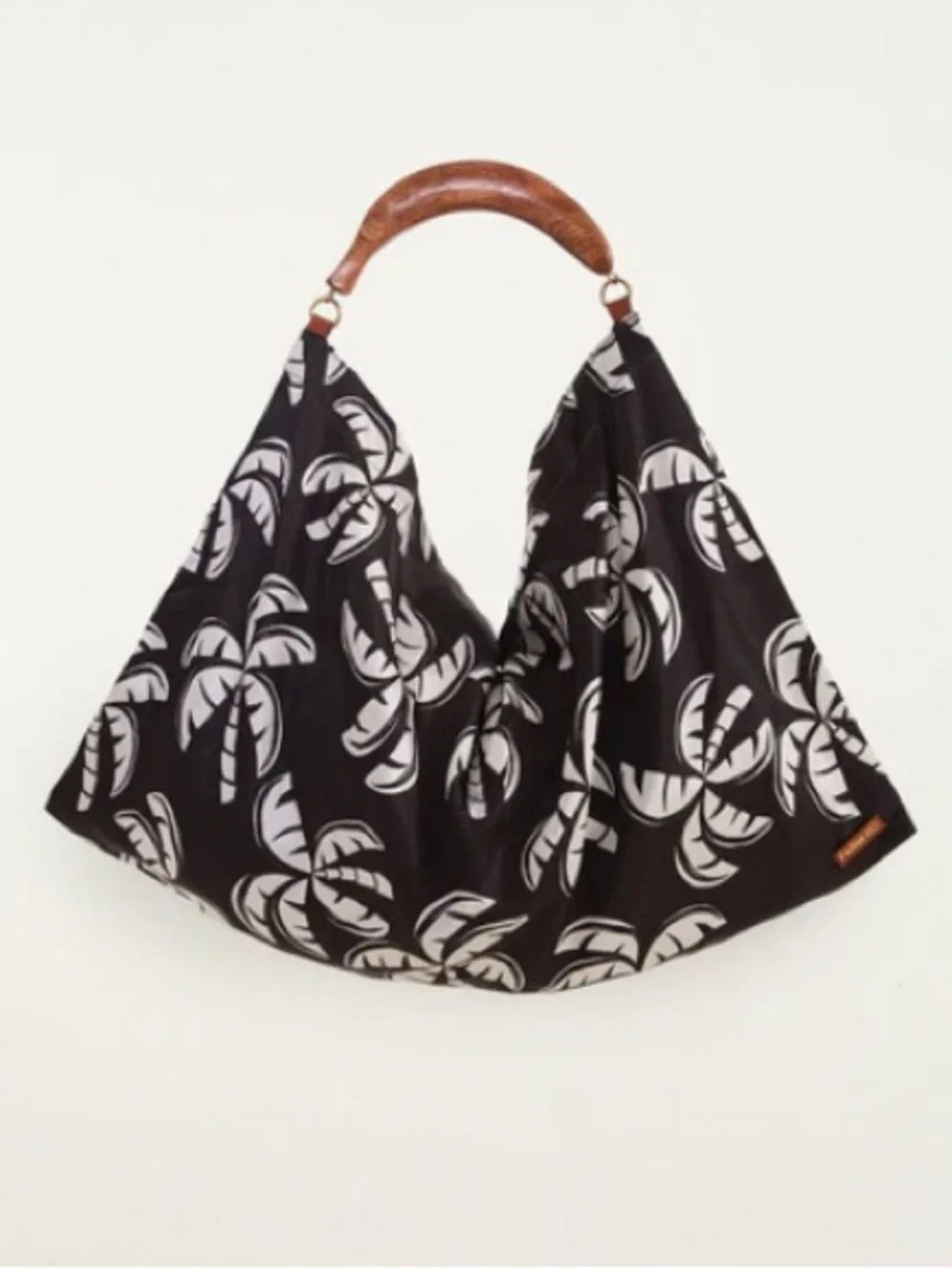 NEW FARM Rio Black And White Scarf Tote Bag Wood Handle Reversible Palm Trees